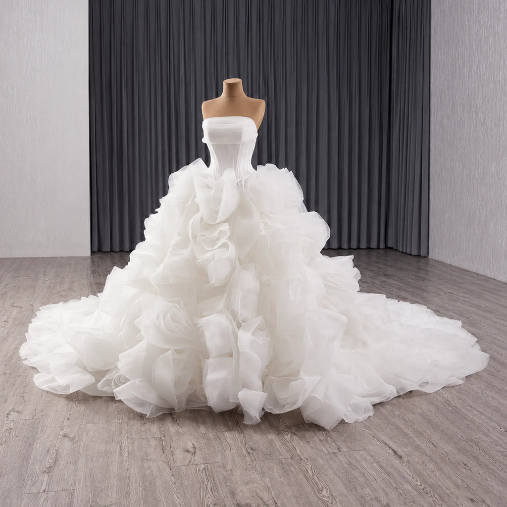 ChicSew Luxurious Strapless Ball Gown Wedding Dress