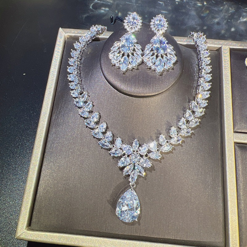 Flash Diamond Tassel Necklace Luxury Dress Accessories Dinner Clavicle Necklace CN01