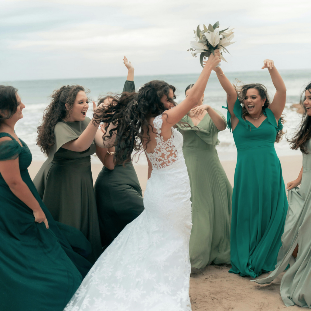 15 Top Wedding Colors That Are Always in Style—Spring to Winter