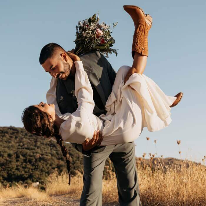 24 Western Wedding Ideas to Pull off an Edgy and Creative Nuptial