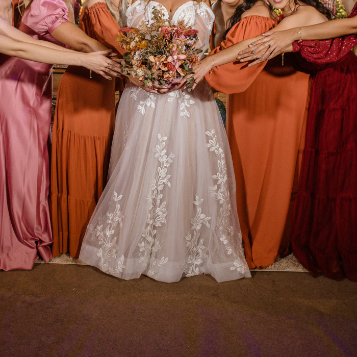 How to Select the Best Bridesmaid Dress Colors for Your Wedding Season?