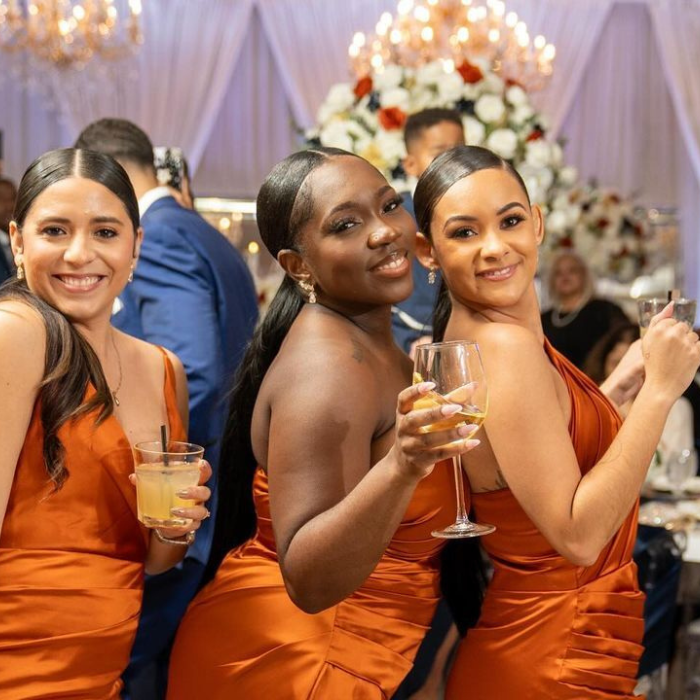 Ultimate Wedding Day Timeline: What Bridesmaids Should Do