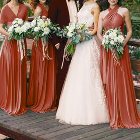 32 Chic Rust Bridesmaid Dress Ideas for a Pear Body Shape