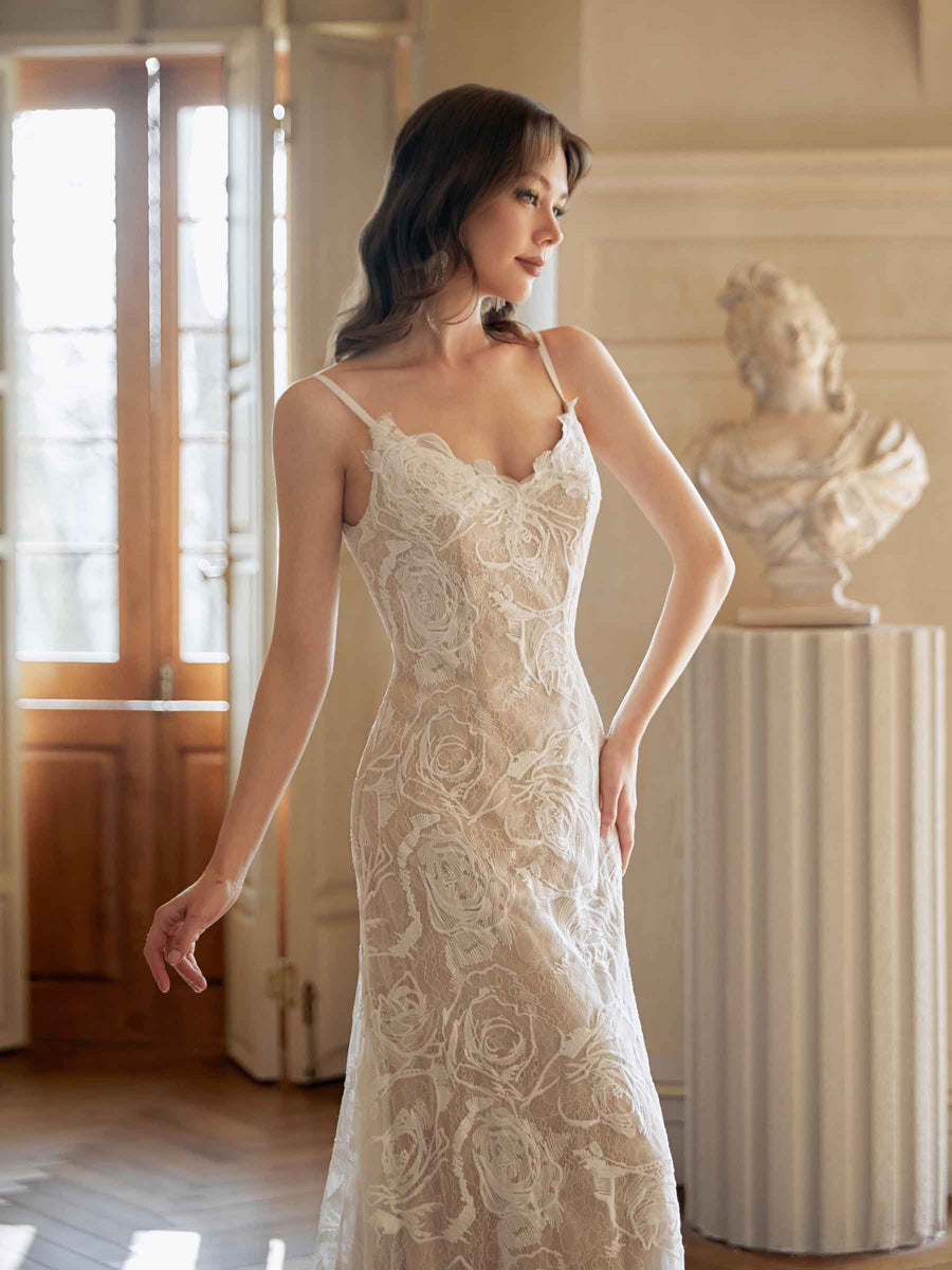 Elegant Mermaid V-neck Spaghetti Straps Backless Maxi Long Lace Wedding Dresses Online