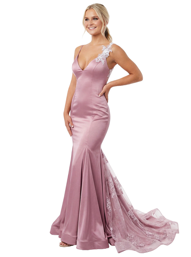 Modern V-Neck Mermaid Spaghetti Straps Floral Lace Appliques Satin Prom Dress