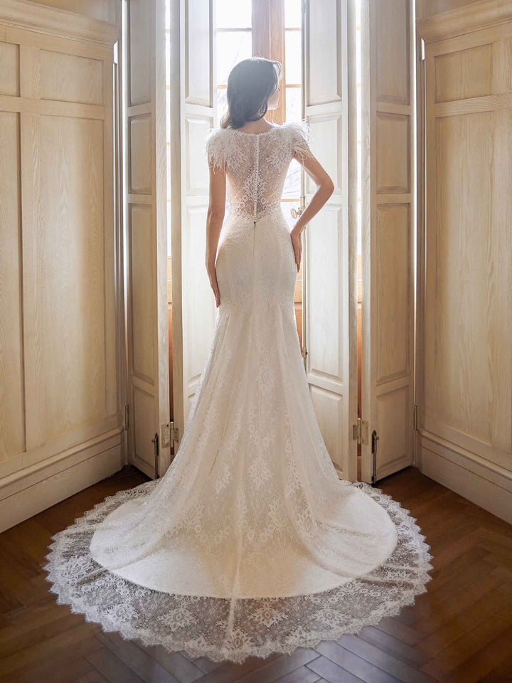 Sexy Mermaid Cap Sleeves V-neck Maxi Long Lace Wedding Dresses With Feather