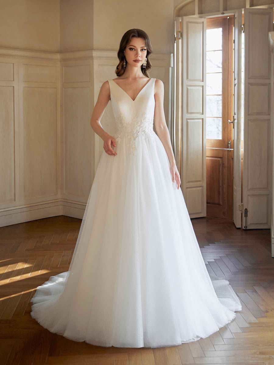 Elegant Open Back V-neck A-line Maxi Long Wedding Dresses Online