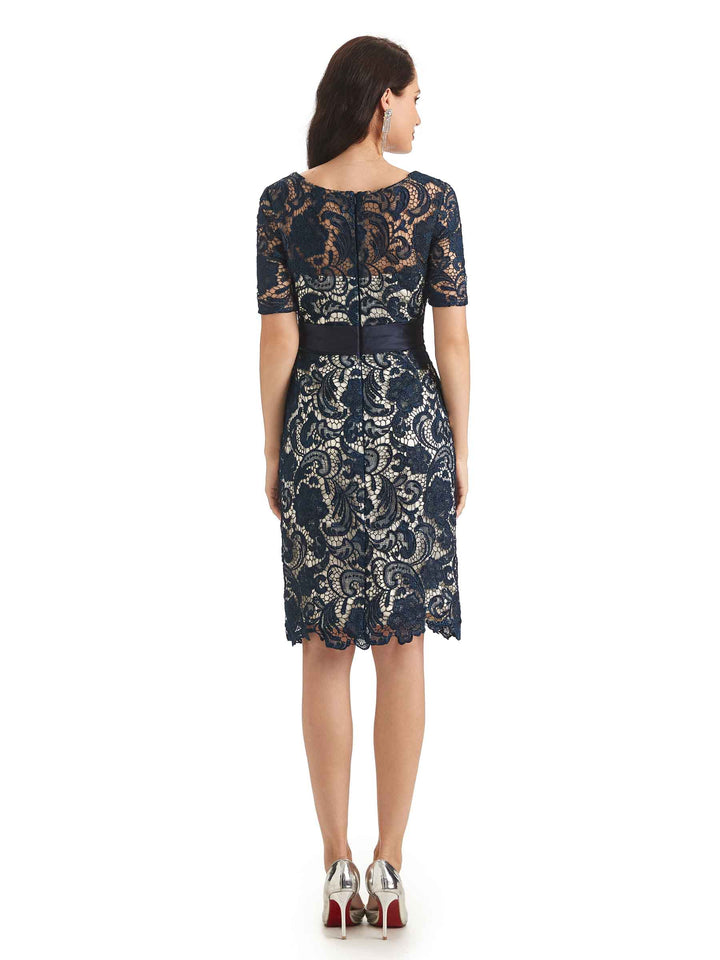 Gorgeous Lace Short Illusion Long Sleeves Mother Of The Bride Dresses