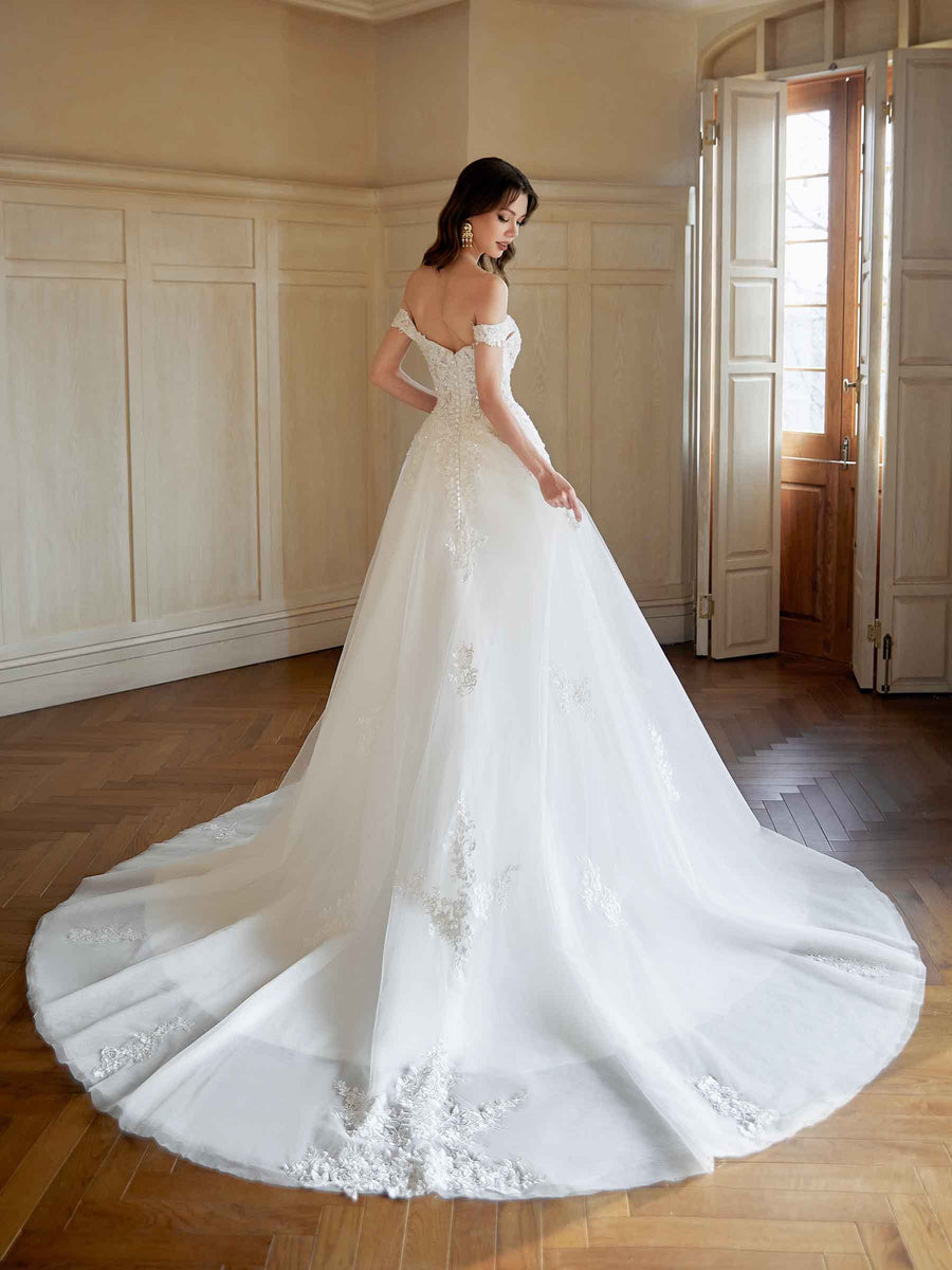 Elegant Off The Shoulder A-line Maxi Long Lace Wedding Dresses Online