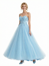 Beautiful Sweetheart Tulle Prom Dress With Lace Appliques A-Line Gown