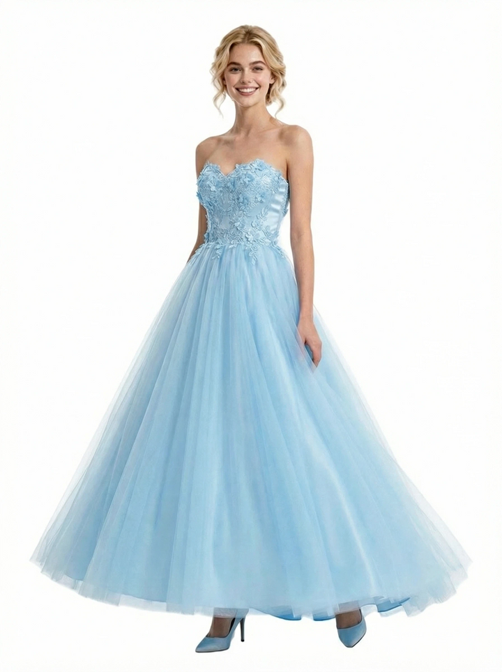 Beautiful Sweetheart Tulle Prom Dress With Lace Appliques A-Line Gown