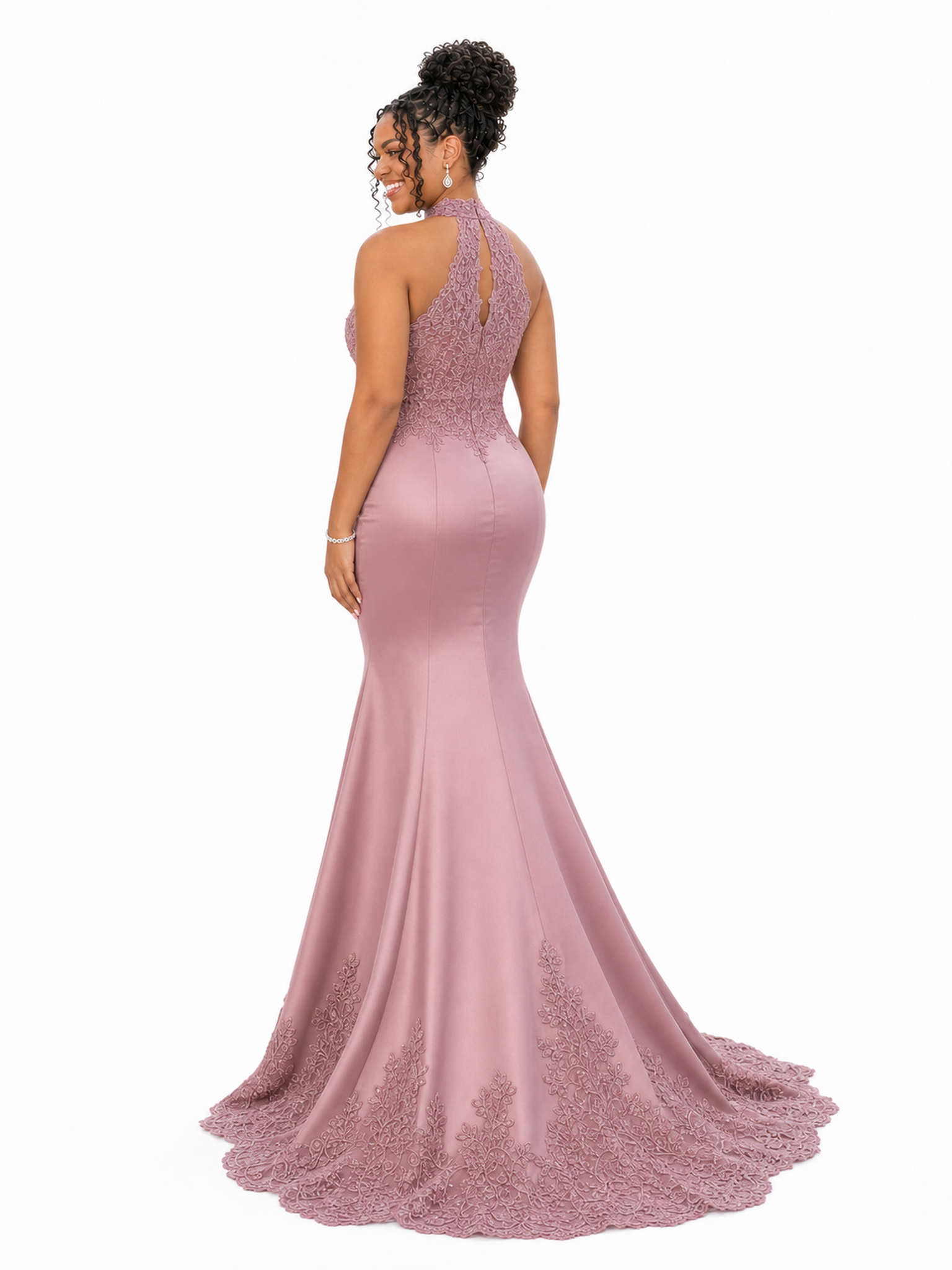 ChicSew Sleeveless Halter High Neck Lace Appliques Soft Satin Long Mermaid Bridesmaid Dresses