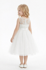 Sleeveless Lace Flower Girl Dress with Bow Waist, Classic A-Line Tulle Tea Length Design