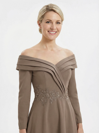 Elegant Long Sleeves Off Shoulder Lace Appliques A-Line Satin Mother of the Groom Evening Dress