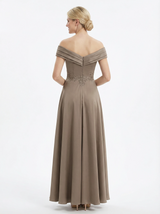 Elegant Long Sleeves Off Shoulder Lace Appliques A-Line Satin Mother of the Groom Evening Dress
