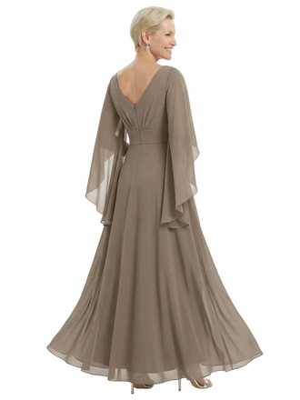 Modern V-Neck Mother of the Bride Dresses A-Line Chiffon Pleated Floor Length Formal