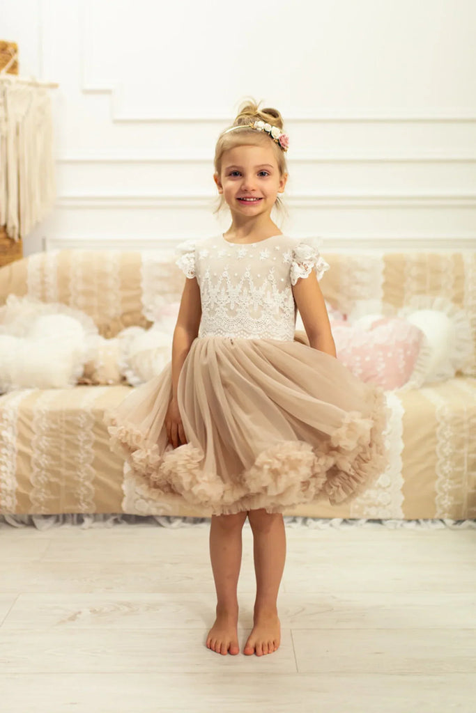 Cute Lace Flower Girls Dresses Crew New Knee Length Tutu A Line Girls' Party Gowns With Bow Tie