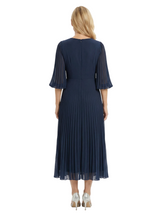 Modern A-Line Mother of the Bride Dresses V-Neck Ruched Chiffon Tea Length Formal Gowns