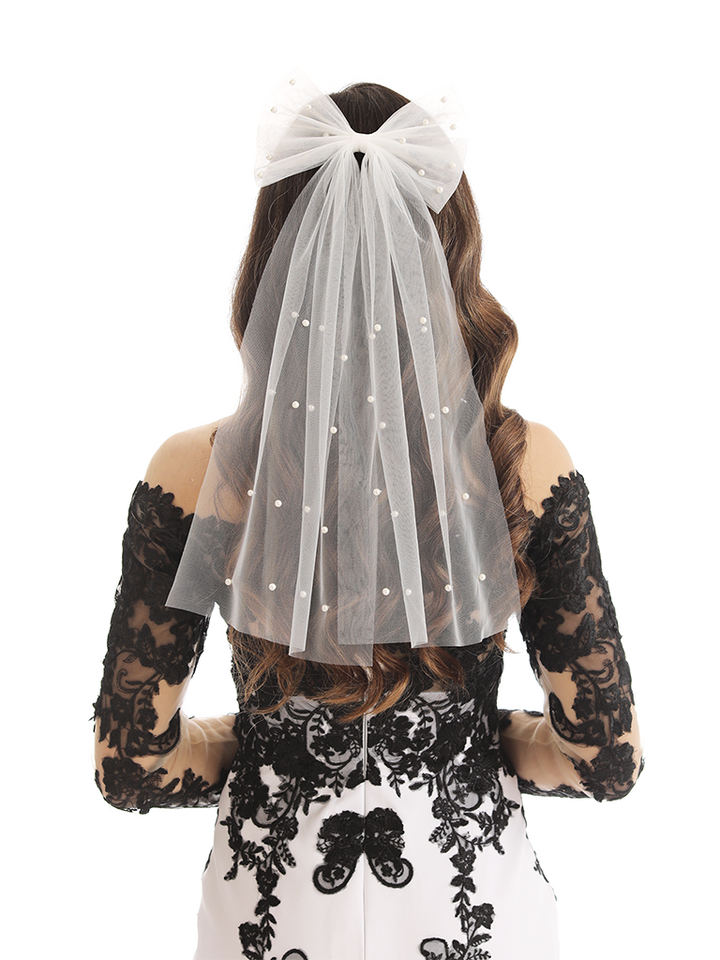 Elegant Simple Sweet Bow Tie Pearls Bridal Veil