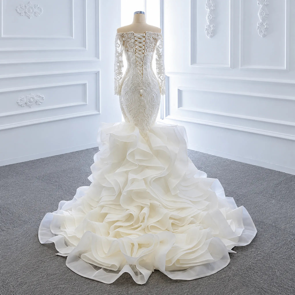 ChicSew Luxurious Ball Gown Wedding Dress With Lace Applique