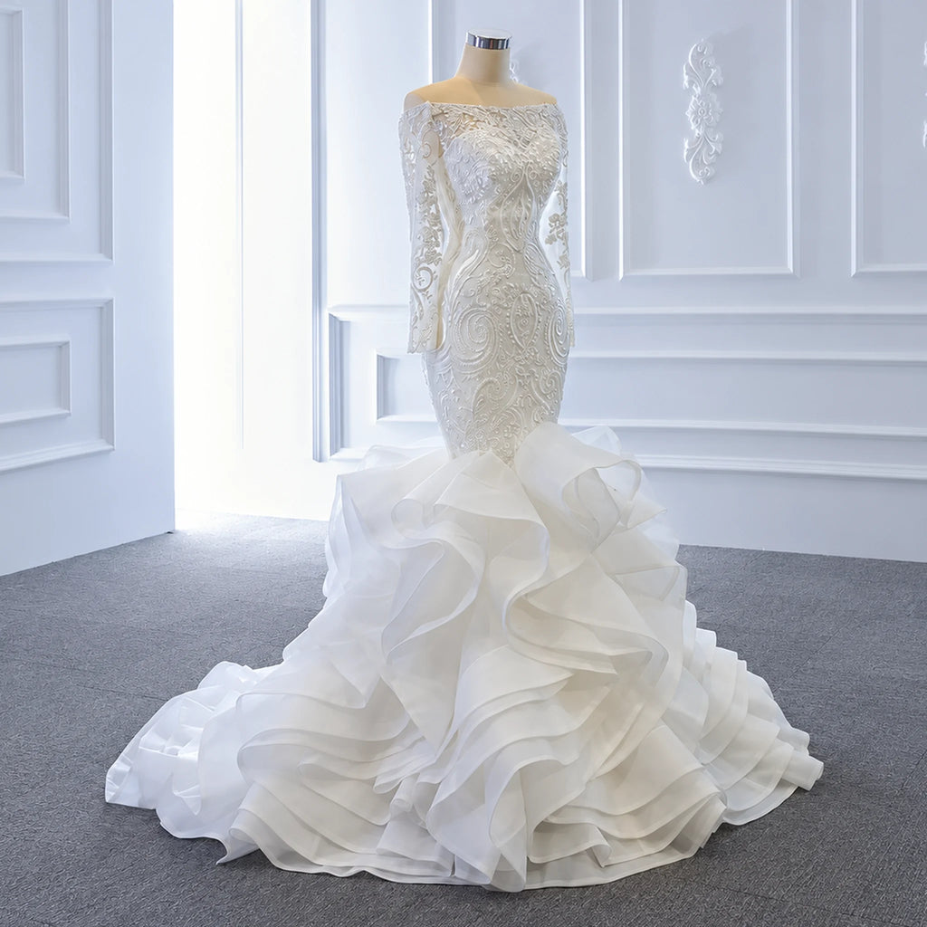 ChicSew Luxurious Ball Gown Wedding Dress With Lace Applique