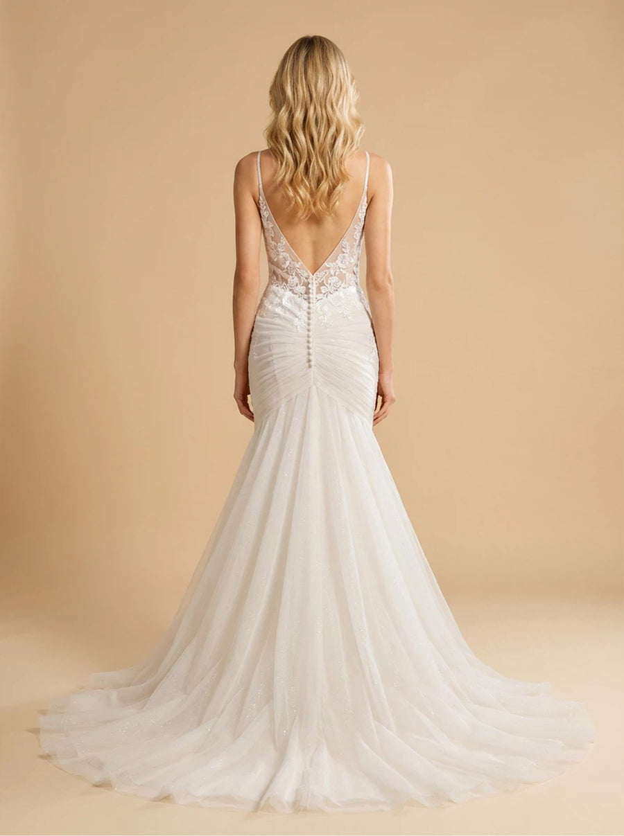Mermaid V-neck Sleeveless Maxi Long Lace Wedding Dresses Online