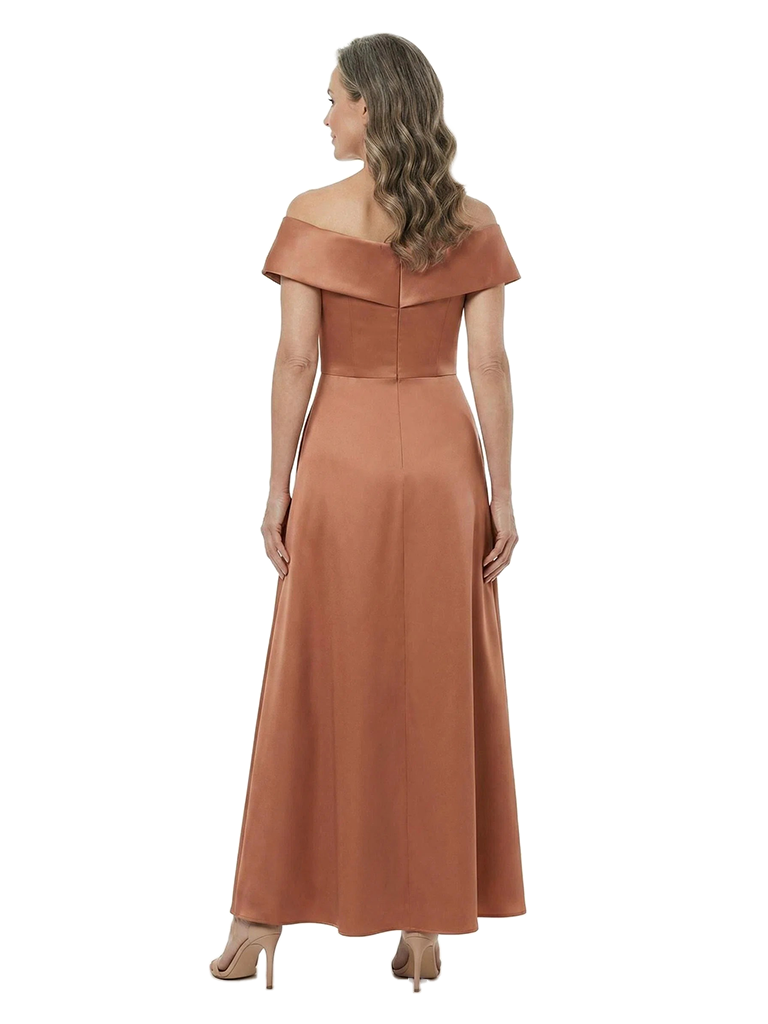 ChicSew Fancy Off Shoulder V-Neck Ruched A-Line Satin Mermaid Mother Of The Groom Evening Gowns
