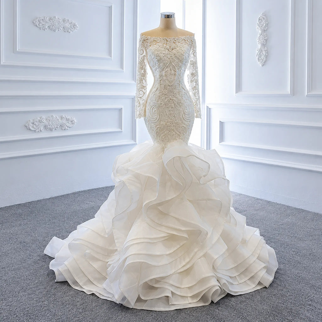 ChicSew Luxurious Ball Gown Wedding Dress With Lace Applique