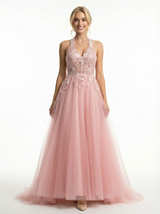 Beautiful Halter Tulle Lace Appliques A-line Prom Ball Gowns
