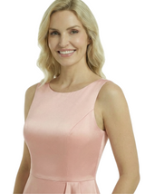 Mother of The Bride Dress Scoop Sleeveless Ruffled Satin Mermaid Floor-Length Gown Graceful Luxe Formal Event Attire
