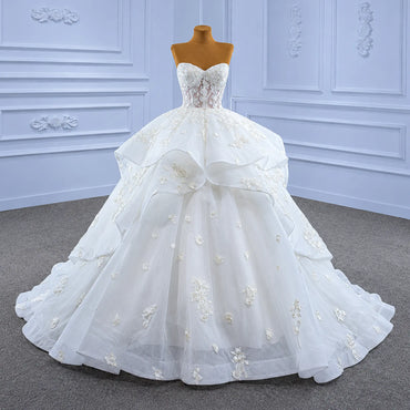 ChicSew Luxurious Sweetheart Lace Applique Ball Gown Wedding Dress