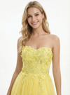 Elegant Lace Appliques Flower Strapless V-Neck A-Line Party Prom Dresses