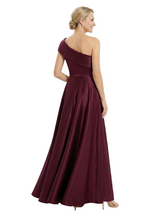 Chicsew Mother of Groom Dress Unique Sleeveless Satin A-Line Long Gown Pretty Sophisticated Silhouette