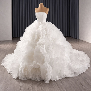 ChicSew Strapless Tulle Ball Gown Wedding Dress
