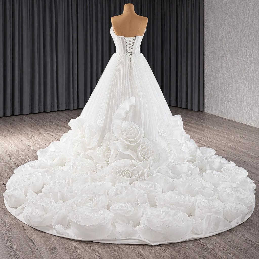 ChicSew Luxurious Strapless Wedding Dresses With Boning