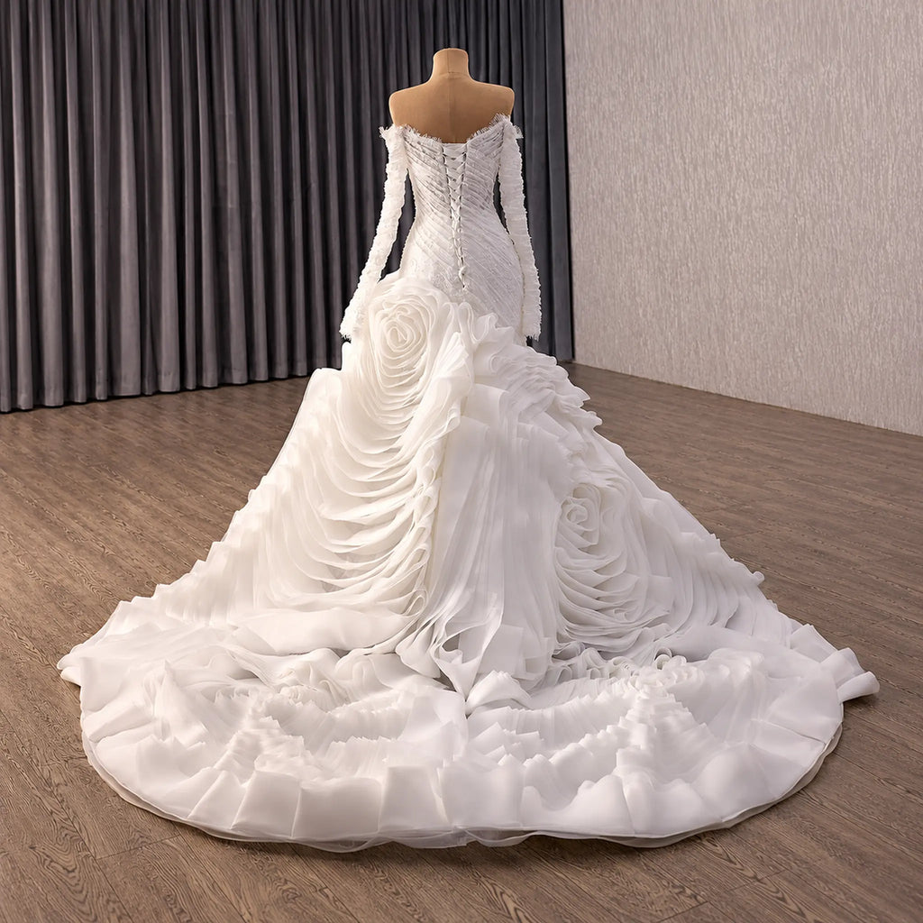 ChicSew Luxurious Ball Gown Wedding Dress With Lace Appliques