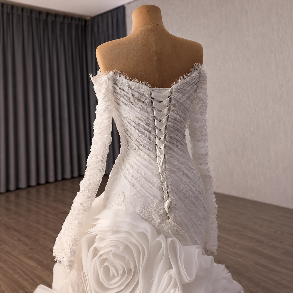ChicSew Luxurious Ball Gown Wedding Dress With Lace Appliques