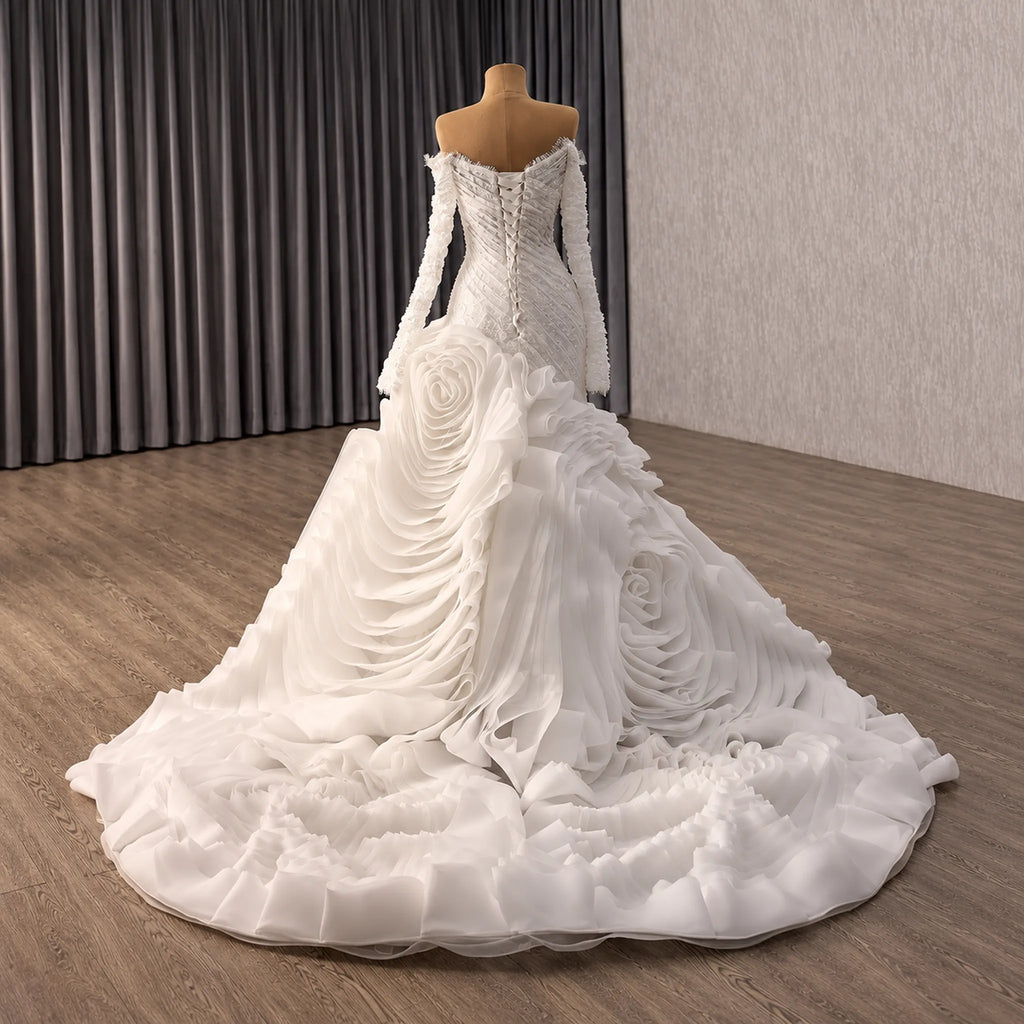 ChicSew Luxurious Ball Gown Wedding Dress With Lace Appliques