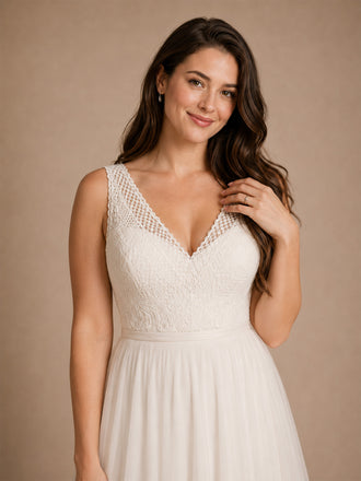 ChicSew Elegant Spaghetti Straps V-Neck A-Line Lace Tulle Long Wedding Dresses