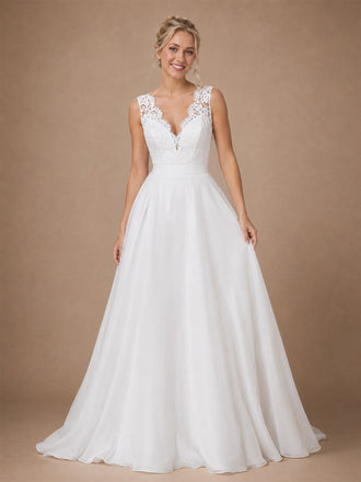 ChicSew Elegant Sleeveless Lace Tulle A-Line V-Neck Long Wedding Dresses
