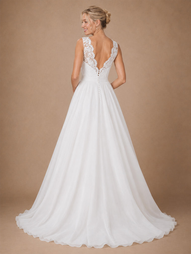 ChicSew Elegant Sleeveless Lace Tulle A-Line V-Neck Long Wedding Dresses
