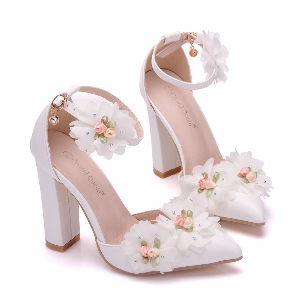 Women's Wedding Shoes Beautiful White Flower Wedding Shoes, Thick Heel Pointed Toe High Heels