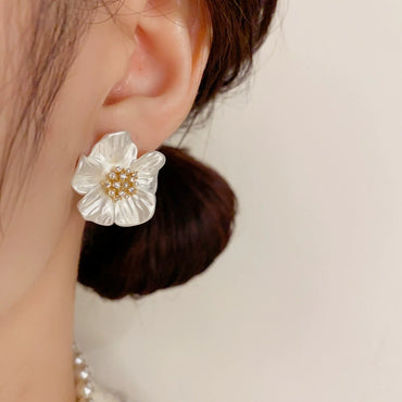 Elegant White Camellia Pearl Zircon Earrings Design Earrings