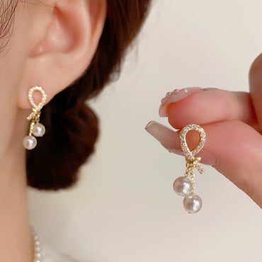 Elegant Zircon Knot Pearl Light Luxury Earrings