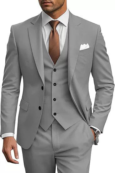 Classic 3 Piece Men's Suit with Regular Fit and Sophisticated Peak Lapel