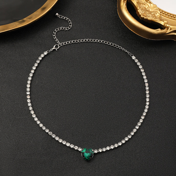 Luxury Emerald Love-shaped Necklace Clavicle Chain ins Necklace