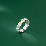 S925 Sterling Silver Daisy Ring – Ethereal Floral Resin Band for Summer