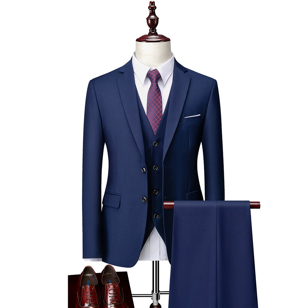 Classic 3 Piece Men's Suit with Regular Fit and Sophisticated Peak Lapel