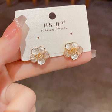 Sweet Silver Flower Beading Earrings