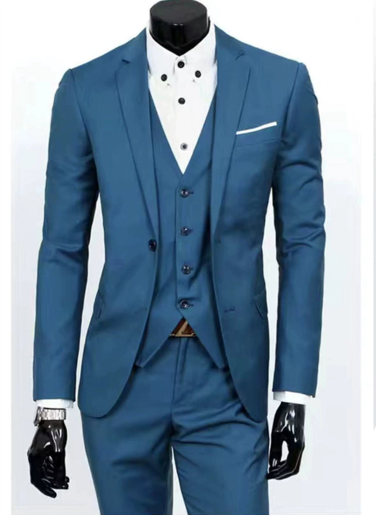 Classic 3 Piece Men's Suit with Regular Fit and Sophisticated Peak Lapel